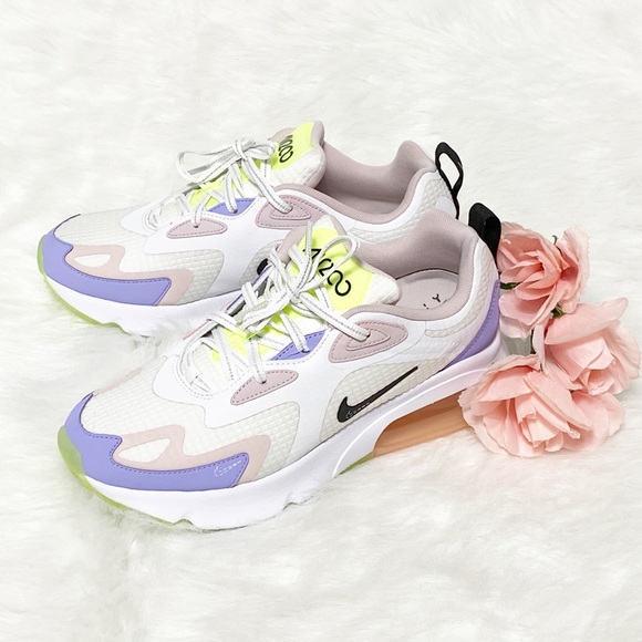 Nike Shoes - Nike Air Max 200 Sneakers Women's Size 9